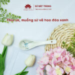 Green peach blossom porcelain spoon