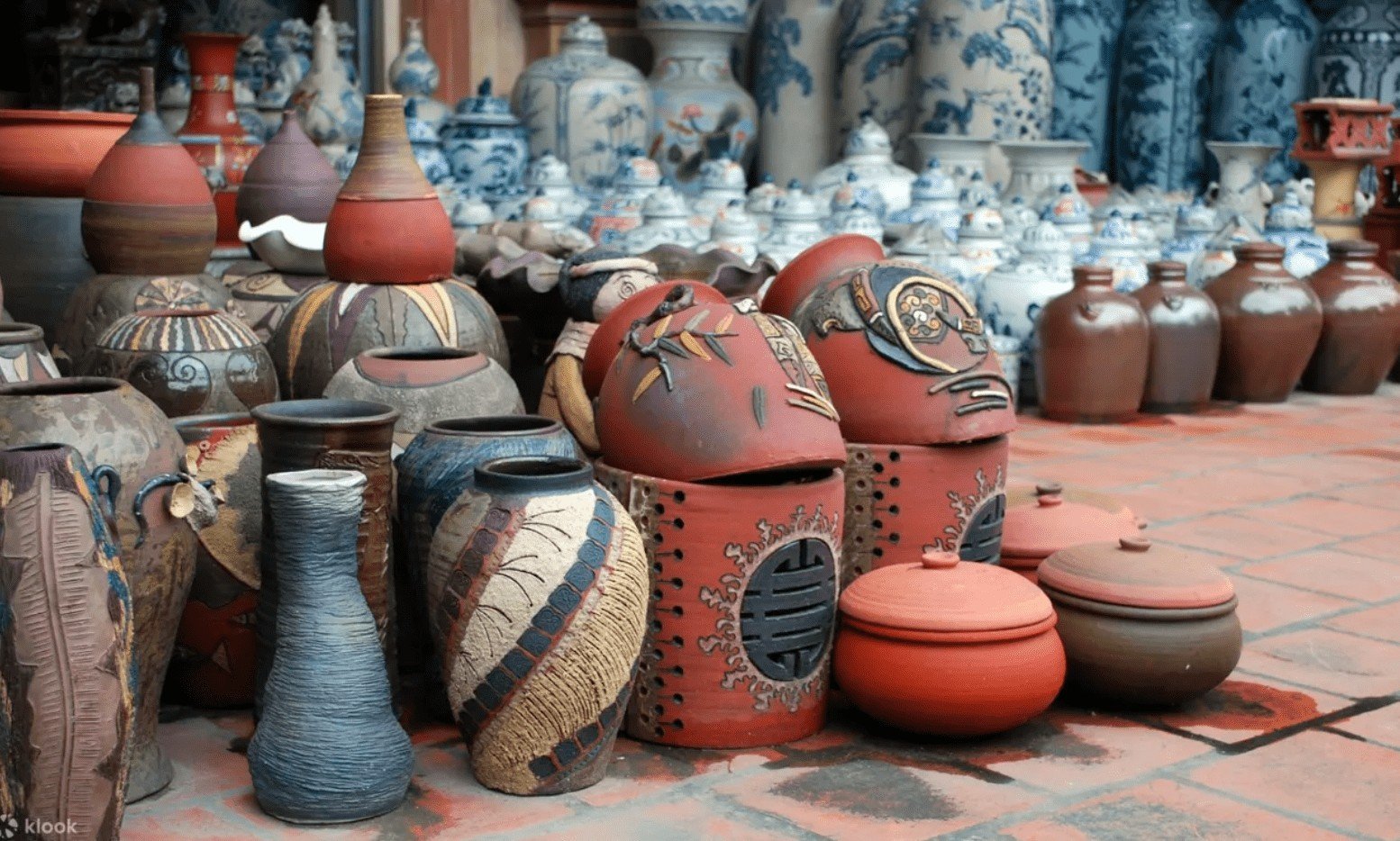 Analyze the Local Economy Impact of Bat Trang Ceramics