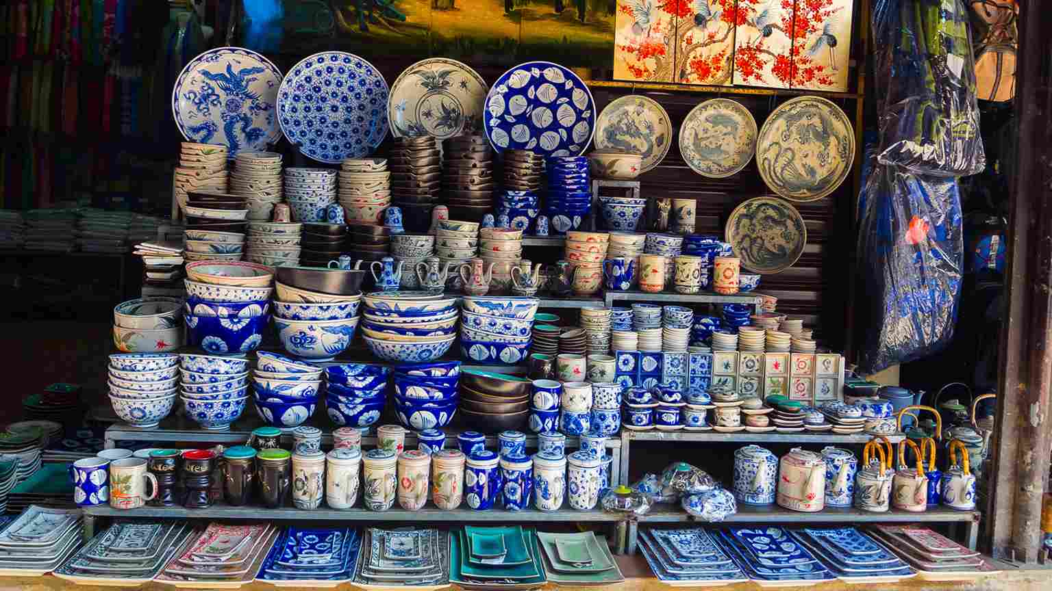 Appreciate the Historical Significance of Bat Trang Ceramics